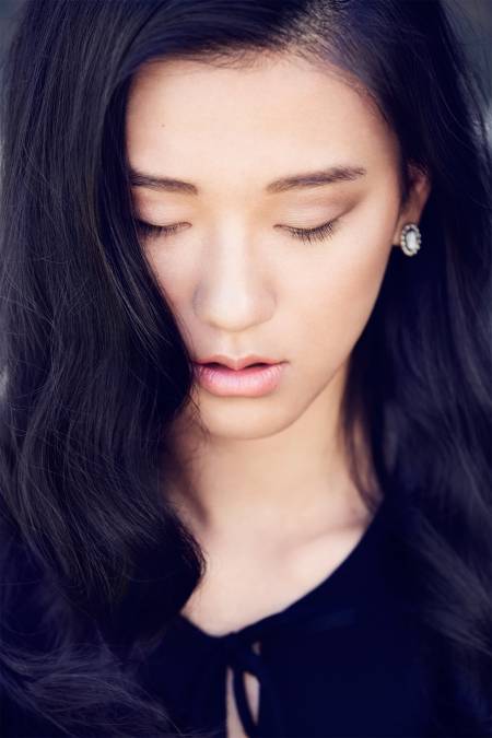 Make up and Hair: Meghna Mukherjee // Style: Mira Pesonen // Model: Yilin/Paparazzi