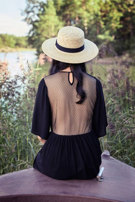 Make up and Hair: Meghna Mukherjee // Style: Mira Pesonen // Model: Yilin/Paparazzi